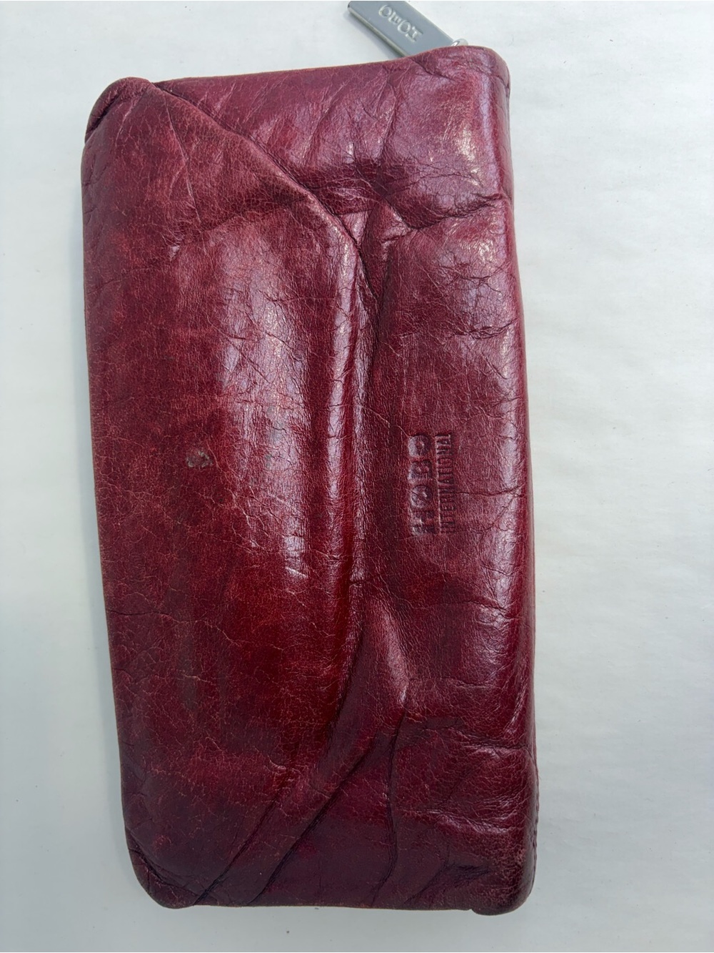 Red Hobo International Women’s Zip Clutch Wallet